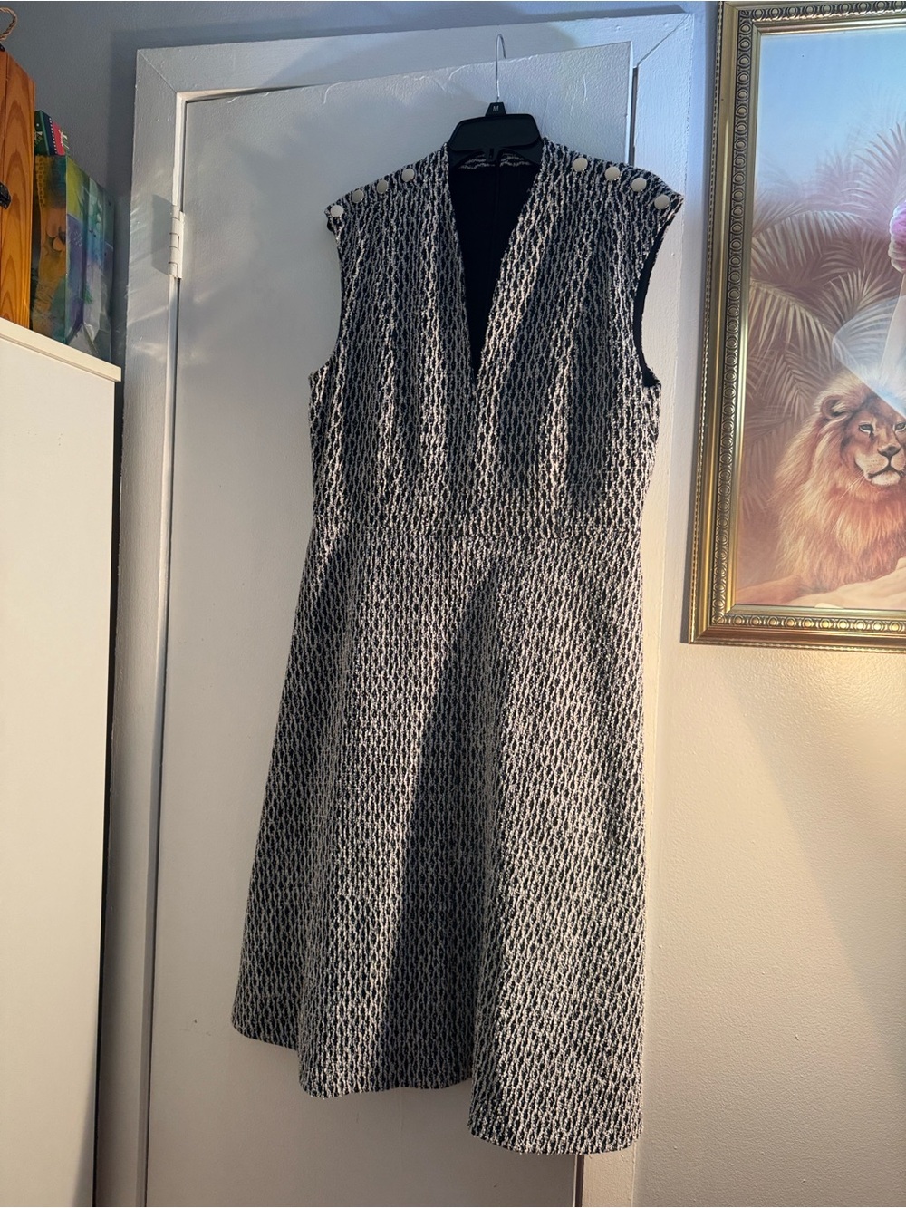 Andrew Marc Black and White Sleeveless V-Neck Fit-and-Flare Dress